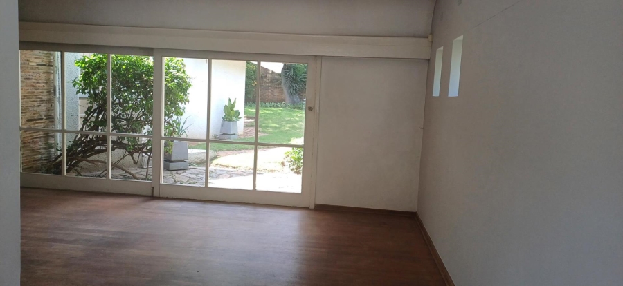 To Let 1 Bedroom Property for Rent in Emmarentia Gauteng