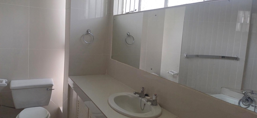 To Let 1 Bedroom Property for Rent in Emmarentia Gauteng