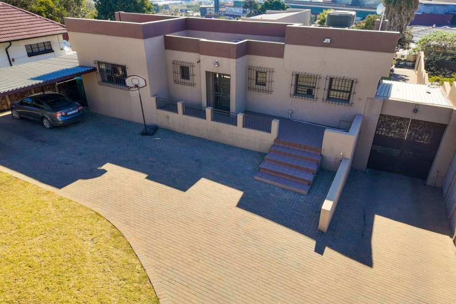 4 Bedroom Property for Sale in Sunnyridge Gauteng