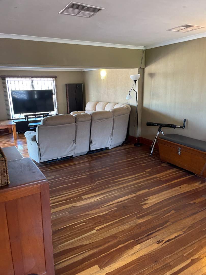 4 Bedroom Property for Sale in Sunnyridge Gauteng