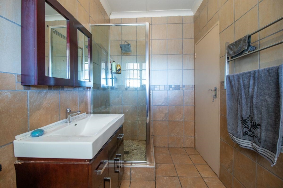 4 Bedroom Property for Sale in Sunnyridge Gauteng