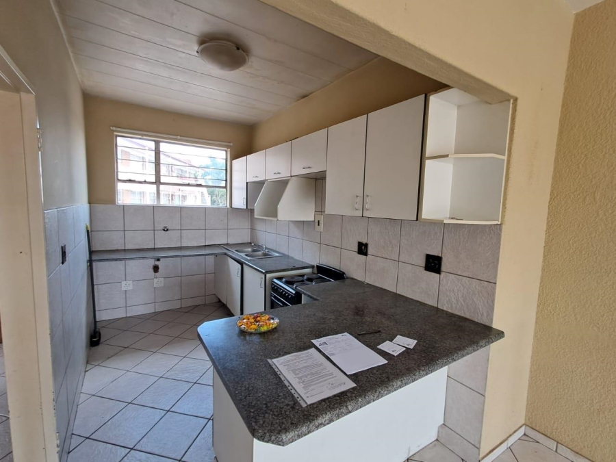 2 Bedroom Property for Sale in New Redruth Gauteng