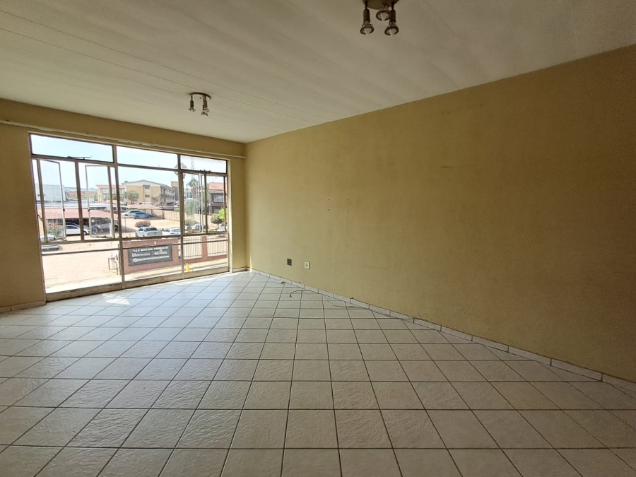 2 Bedroom Property for Sale in New Redruth Gauteng