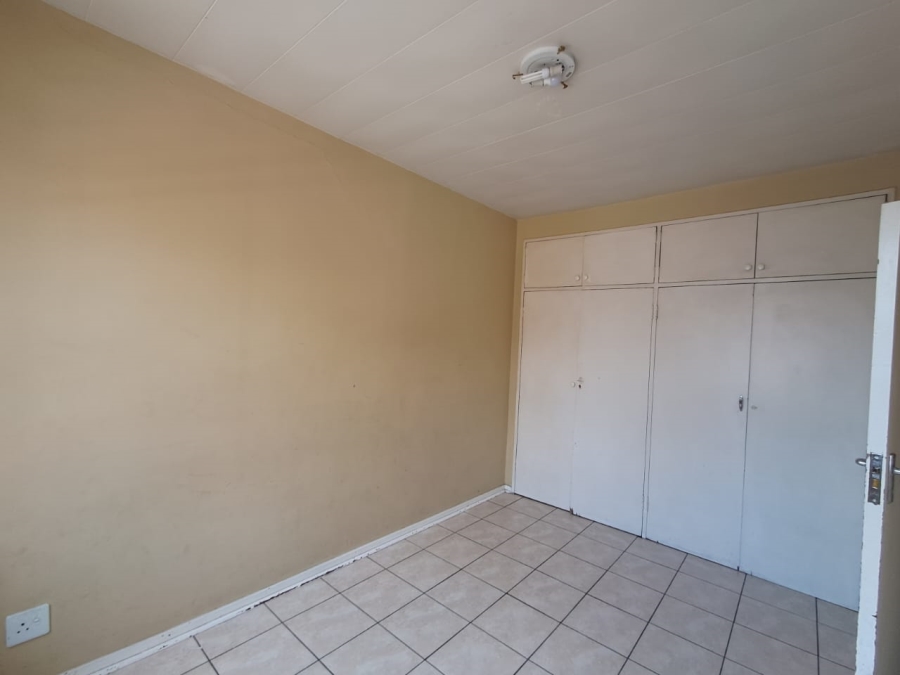 2 Bedroom Property for Sale in New Redruth Gauteng