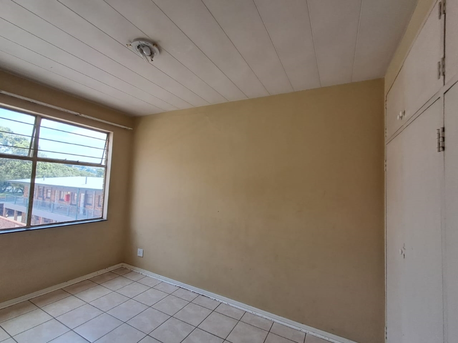2 Bedroom Property for Sale in New Redruth Gauteng