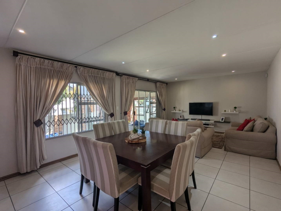 3 Bedroom Property for Sale in Honeydew Manor Gauteng