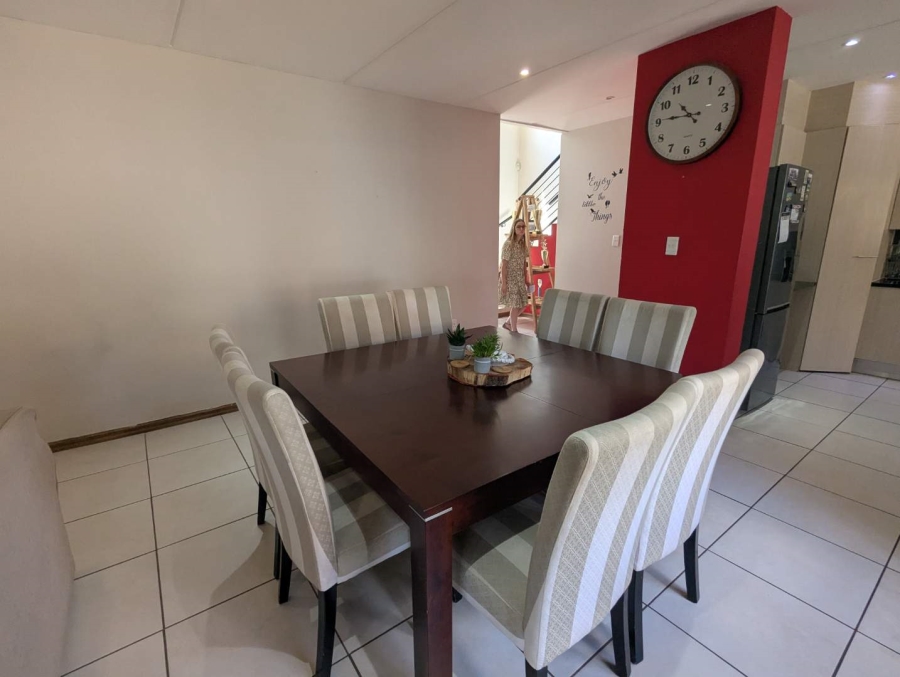 3 Bedroom Property for Sale in Honeydew Manor Gauteng