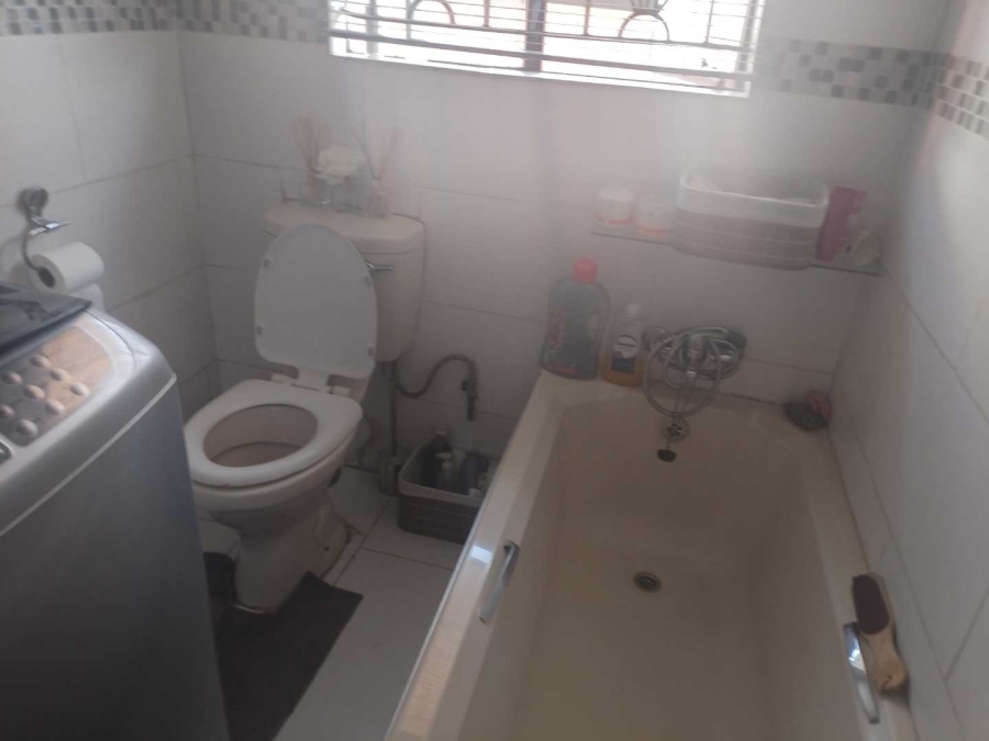 To Let 3 Bedroom Property for Rent in Nellmapius Gauteng