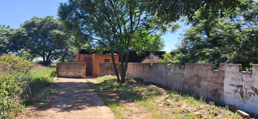 7 Bedroom Property for Sale in Rooiwal Gauteng