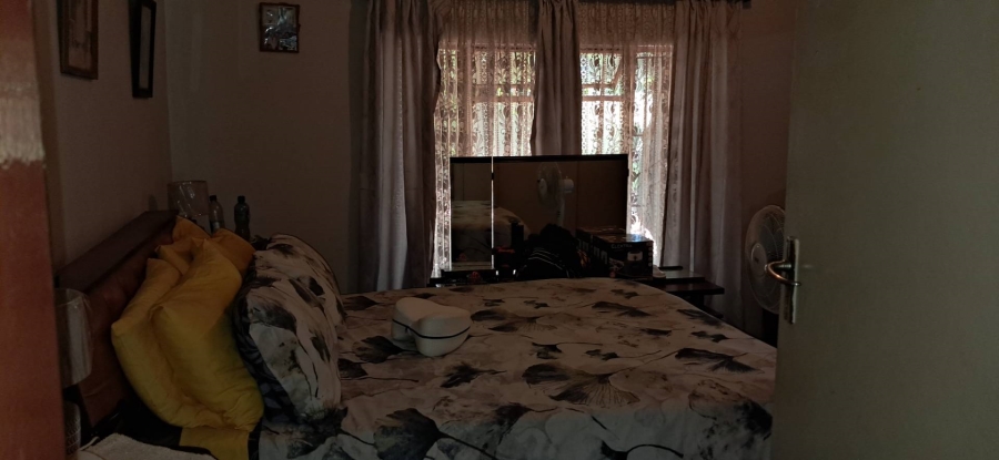 7 Bedroom Property for Sale in Rooiwal Gauteng