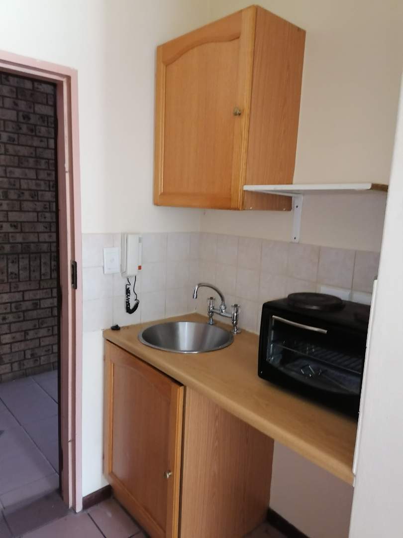 To Let 1 Bedroom Property for Rent in Hatfield Gauteng