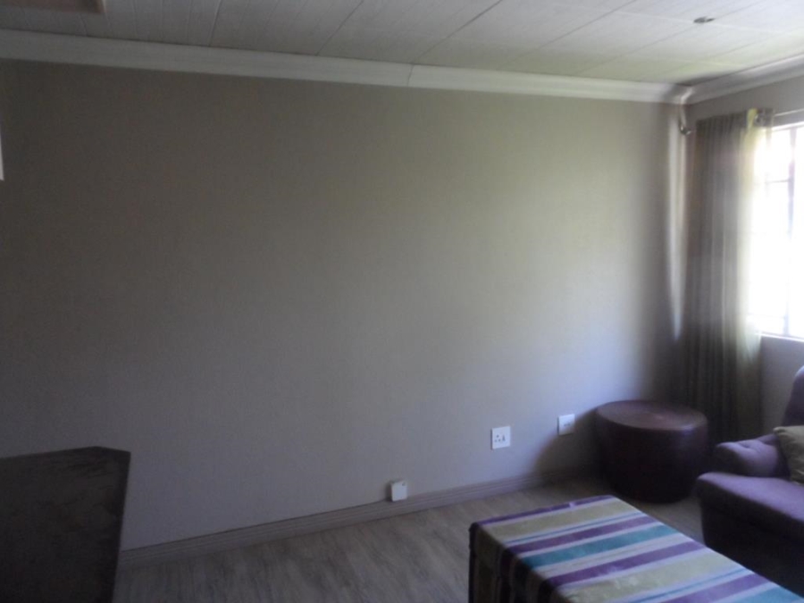 To Let 2 Bedroom Property for Rent in Groenkloof Gauteng