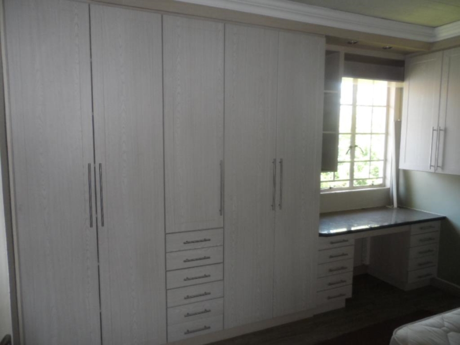 To Let 2 Bedroom Property for Rent in Groenkloof Gauteng