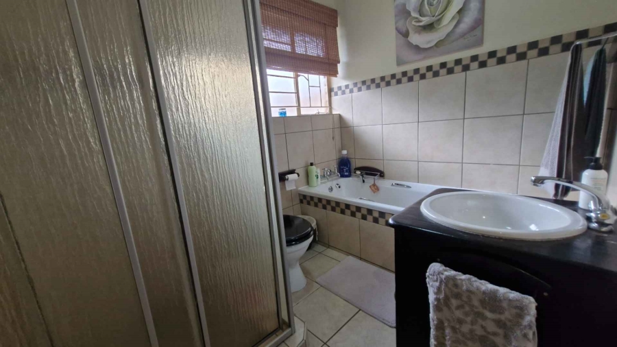 3 Bedroom Property for Sale in Doornpoort Gauteng