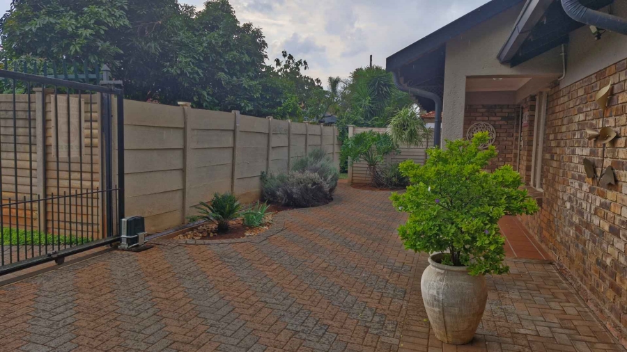 3 Bedroom Property for Sale in Doornpoort Gauteng