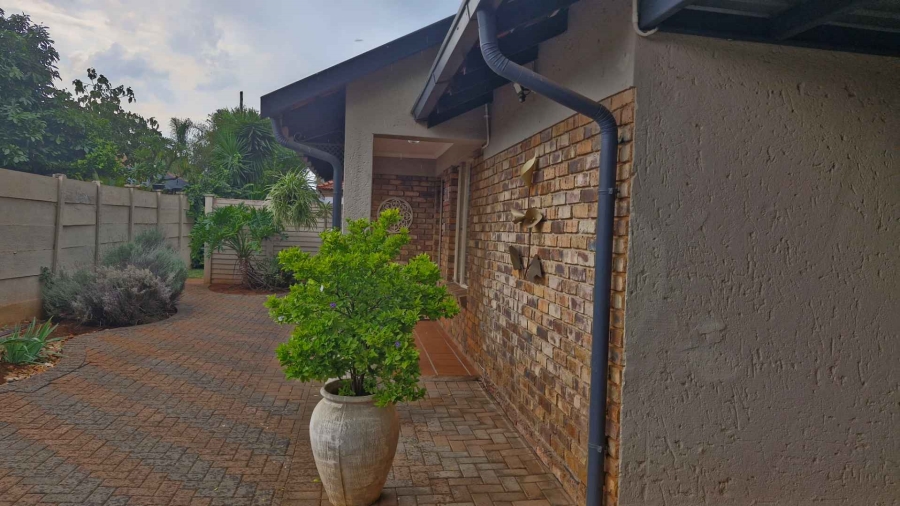 3 Bedroom Property for Sale in Doornpoort Gauteng