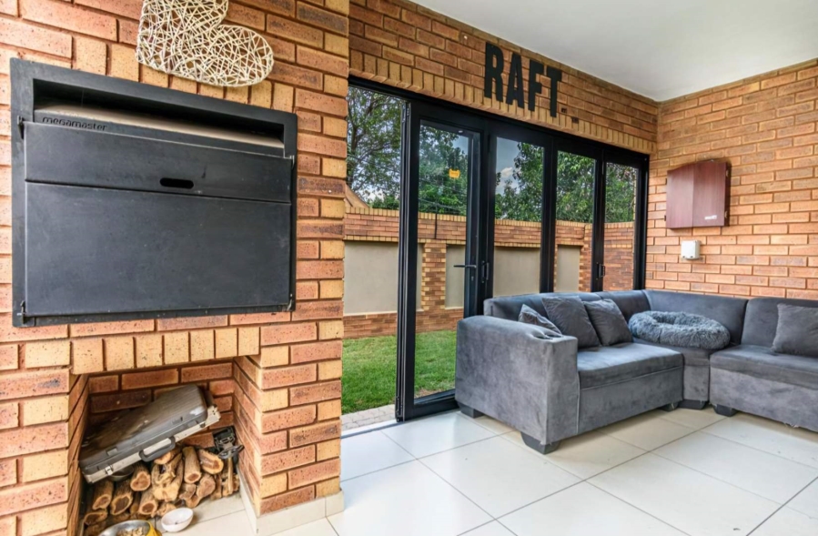 3 Bedroom Property for Sale in Brackenhurst Gauteng