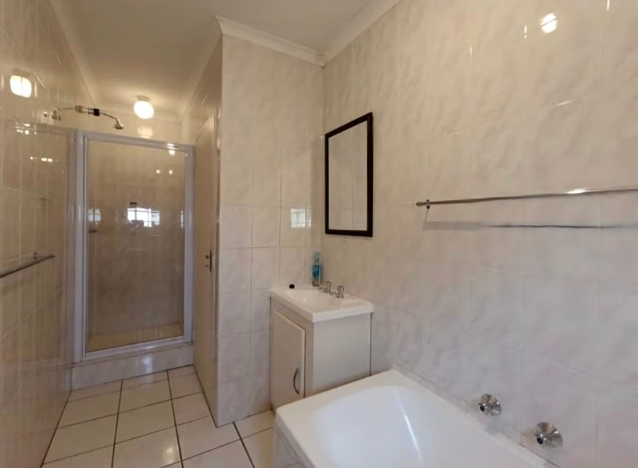 2 Bedroom Property for Sale in New Redruth Gauteng