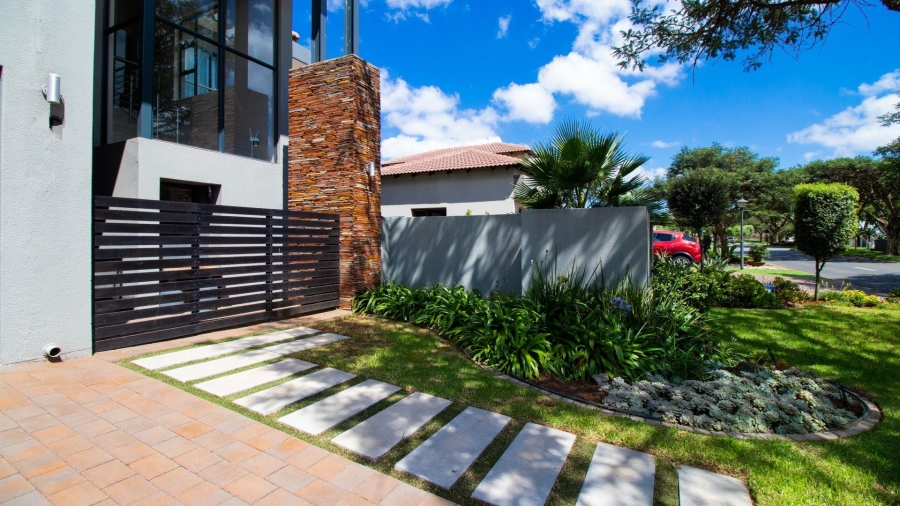 3 Bedroom Property for Sale in La Como Lifestyle Estate Gauteng