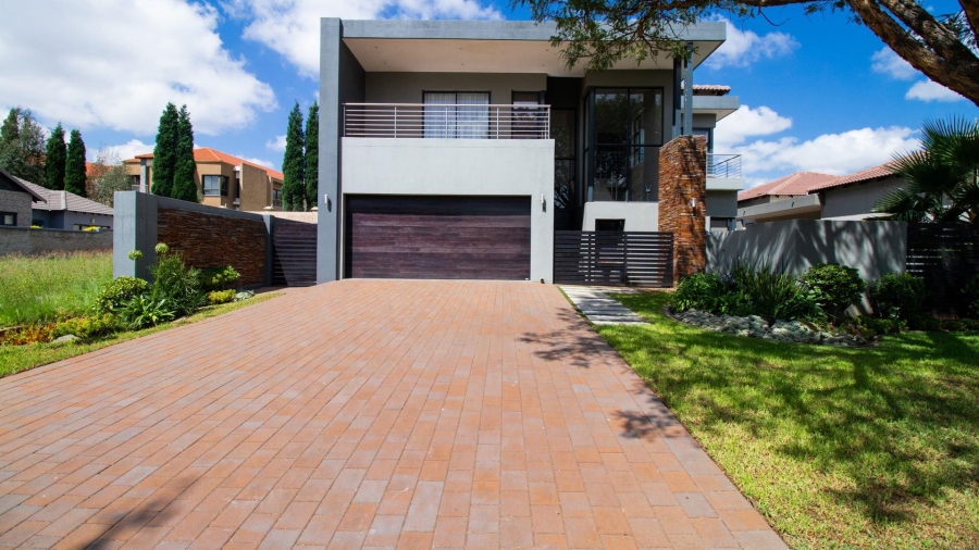 3 Bedroom Property for Sale in La Como Lifestyle Estate Gauteng