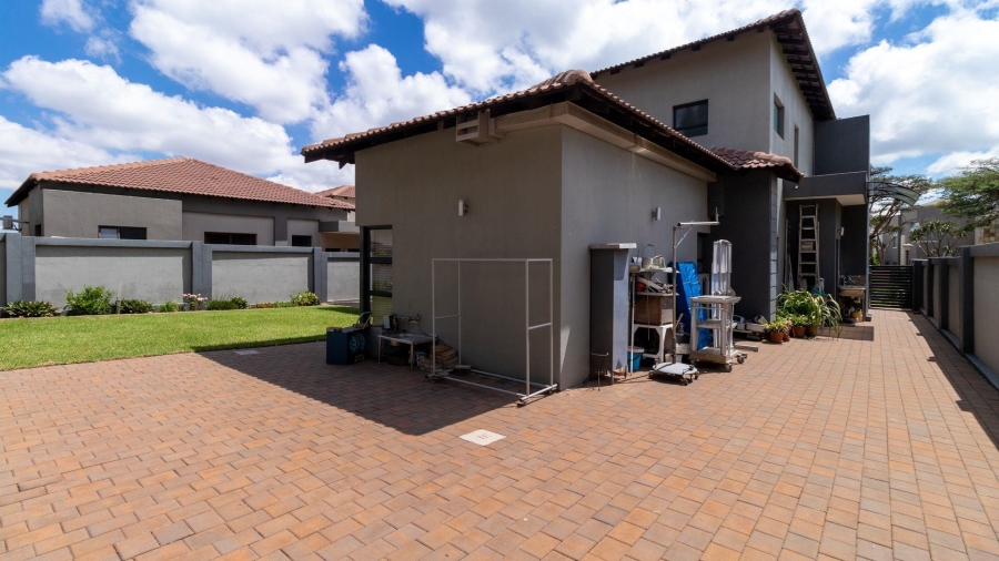 3 Bedroom Property for Sale in La Como Lifestyle Estate Gauteng