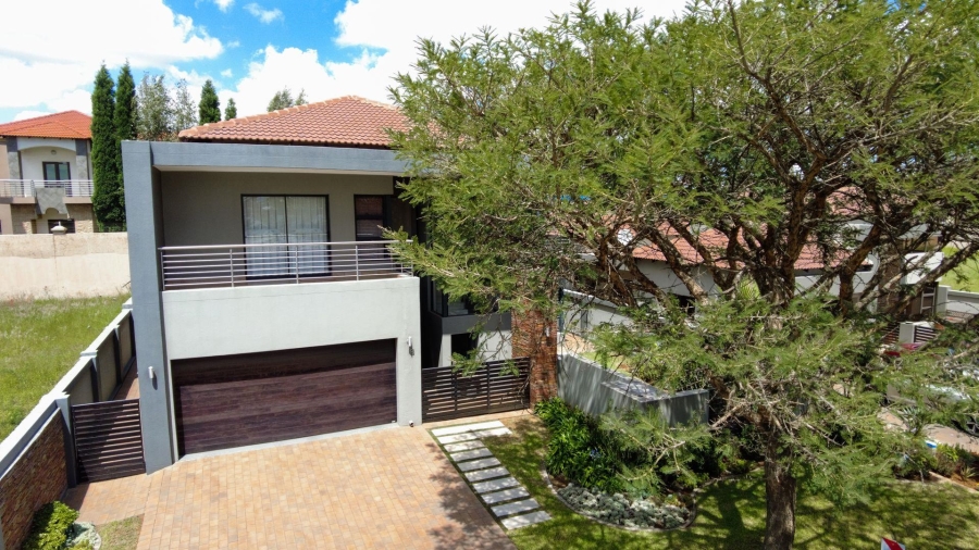 3 Bedroom Property for Sale in La Como Lifestyle Estate Gauteng