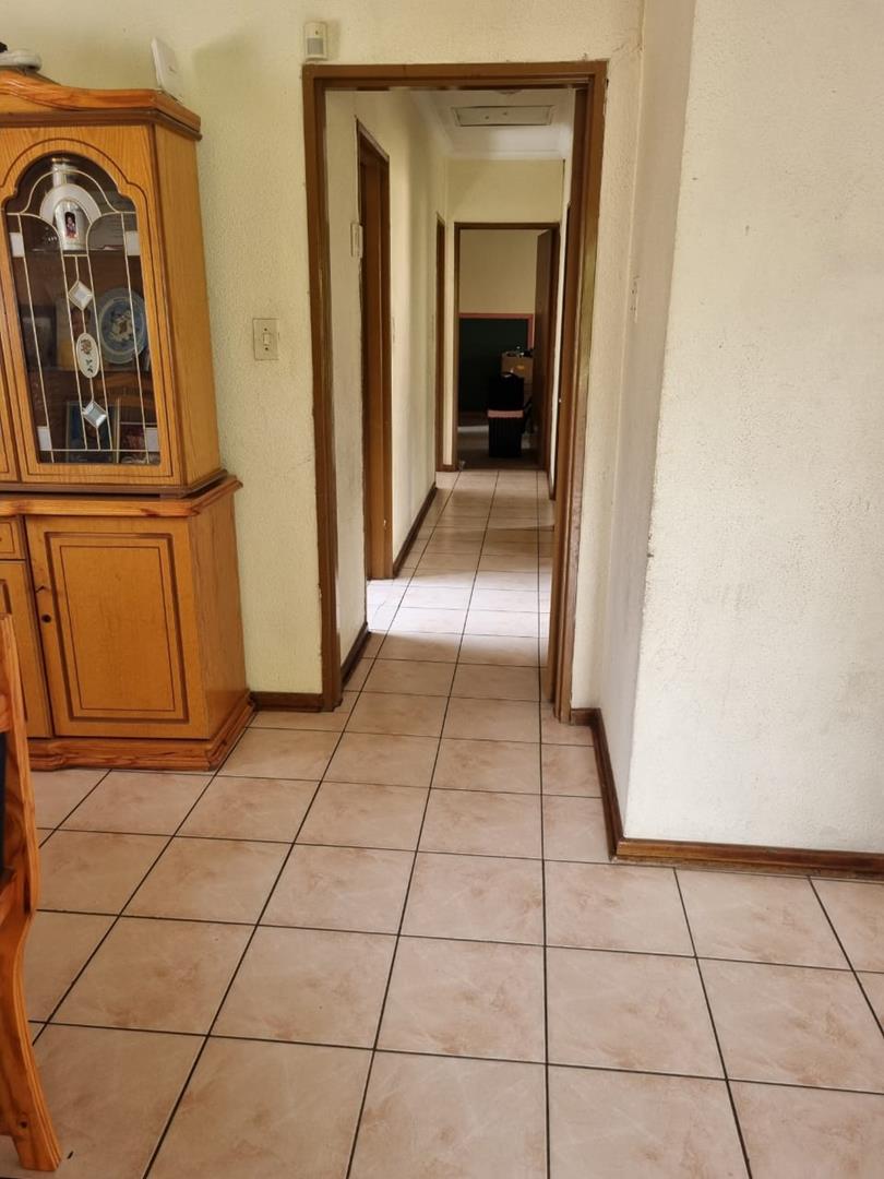 4 Bedroom Property for Sale in Noordwyk Gauteng