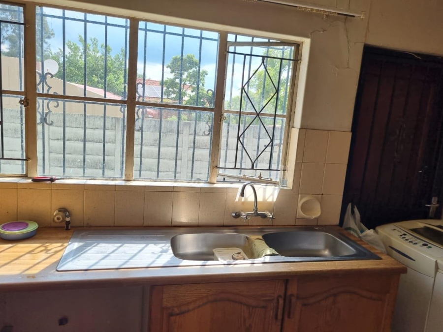 4 Bedroom Property for Sale in Noordwyk Gauteng