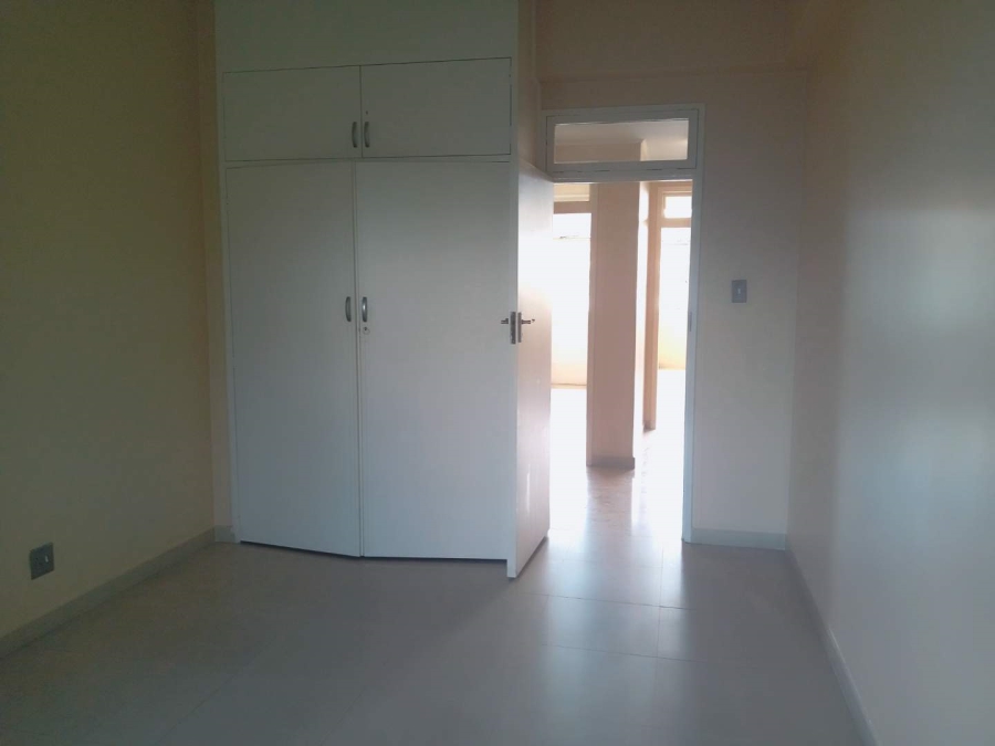 To Let 3 Bedroom Property for Rent in Killarney Gauteng