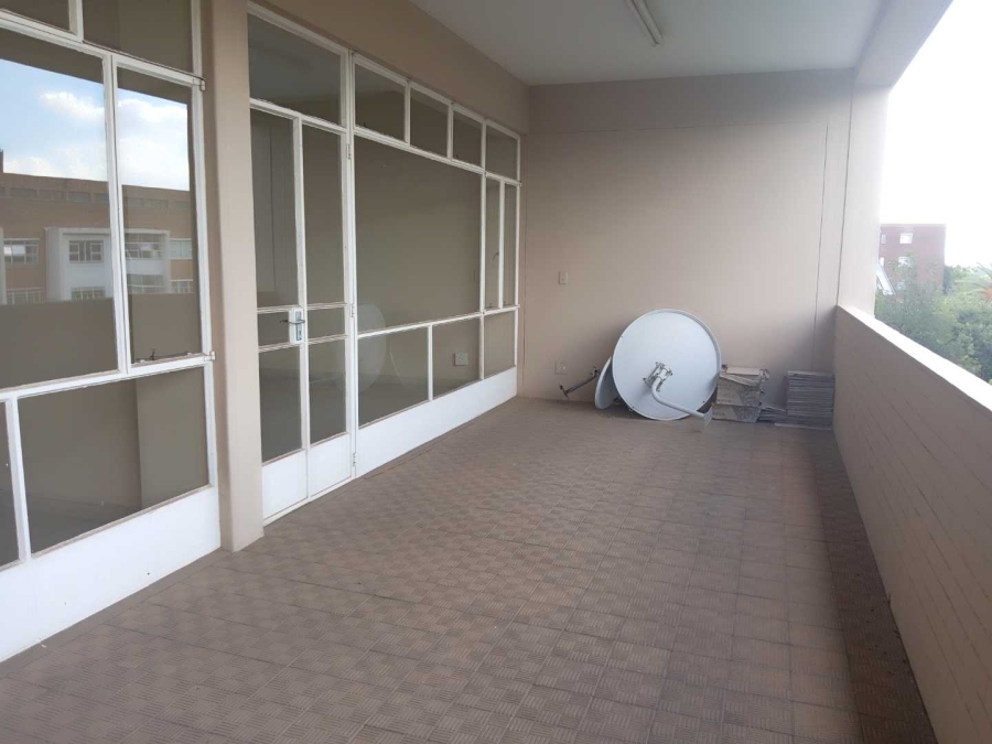 To Let 3 Bedroom Property for Rent in Killarney Gauteng