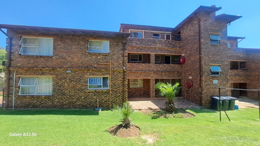 2 Bedroom Property for Sale in Buccleuch Gauteng