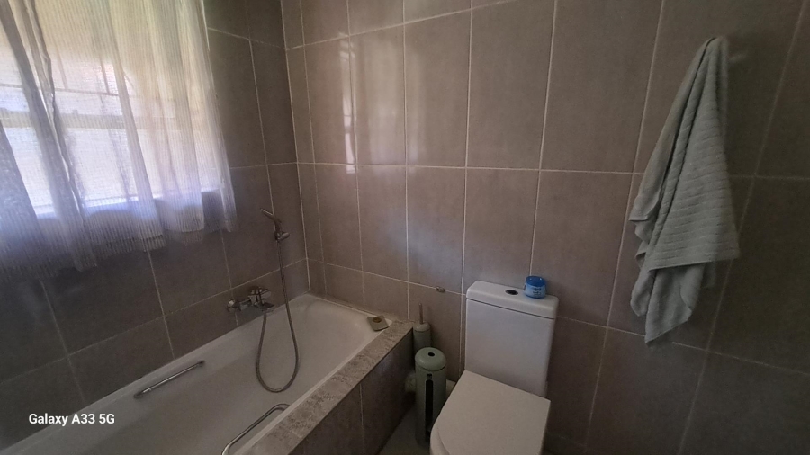 2 Bedroom Property for Sale in Buccleuch Gauteng