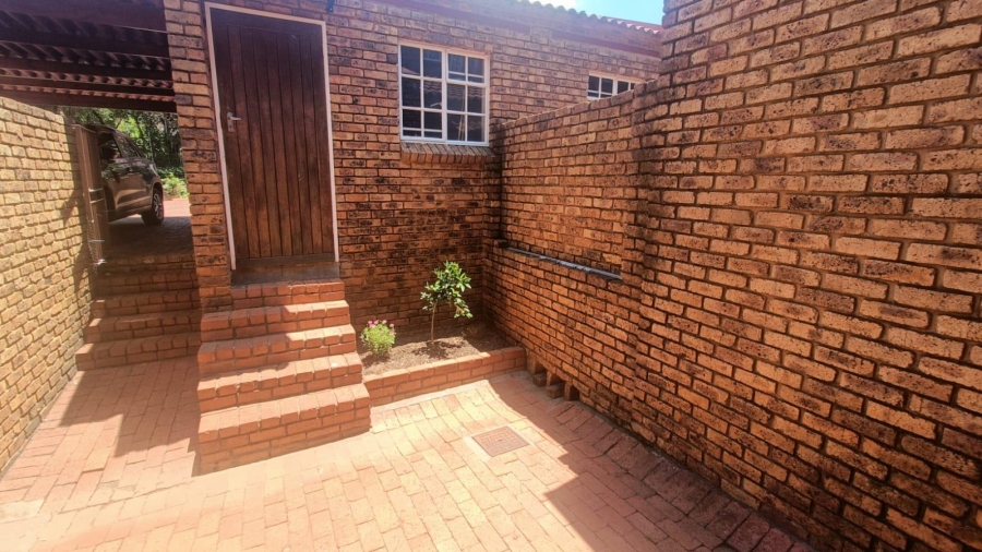 3 Bedroom Property for Sale in Hennopspark Gauteng