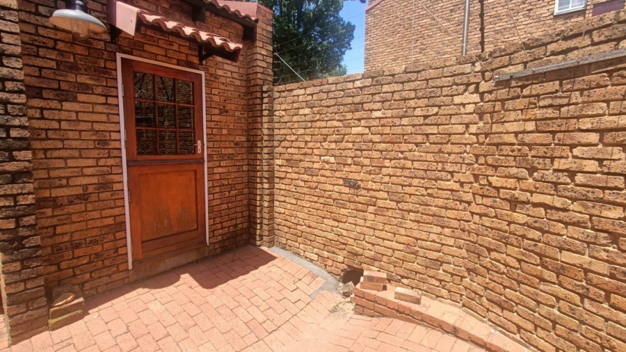 3 Bedroom Property for Sale in Hennopspark Gauteng