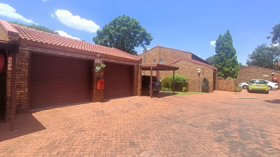 3 Bedroom Property for Sale in Hennopspark Gauteng