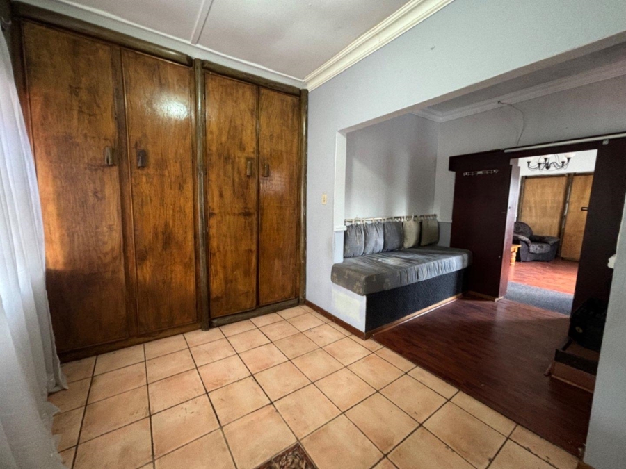 7 Bedroom Property for Sale in Horison Gauteng