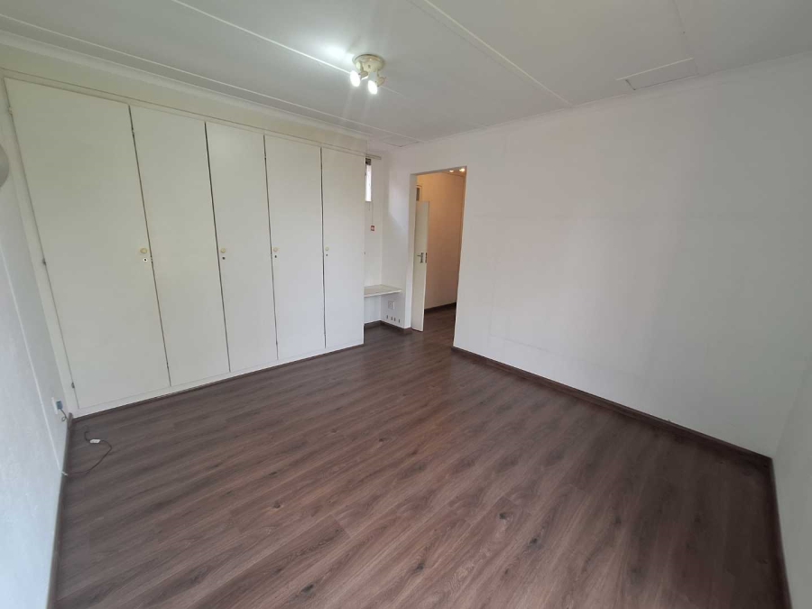 To Let 3 Bedroom Property for Rent in Fairland Gauteng