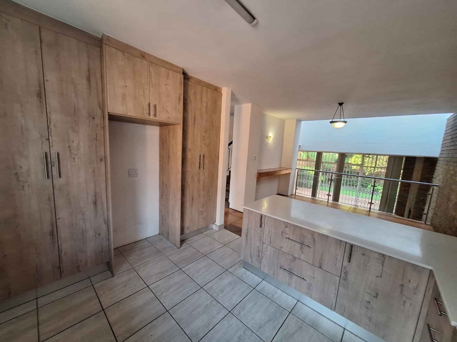 To Let 3 Bedroom Property for Rent in Fairland Gauteng