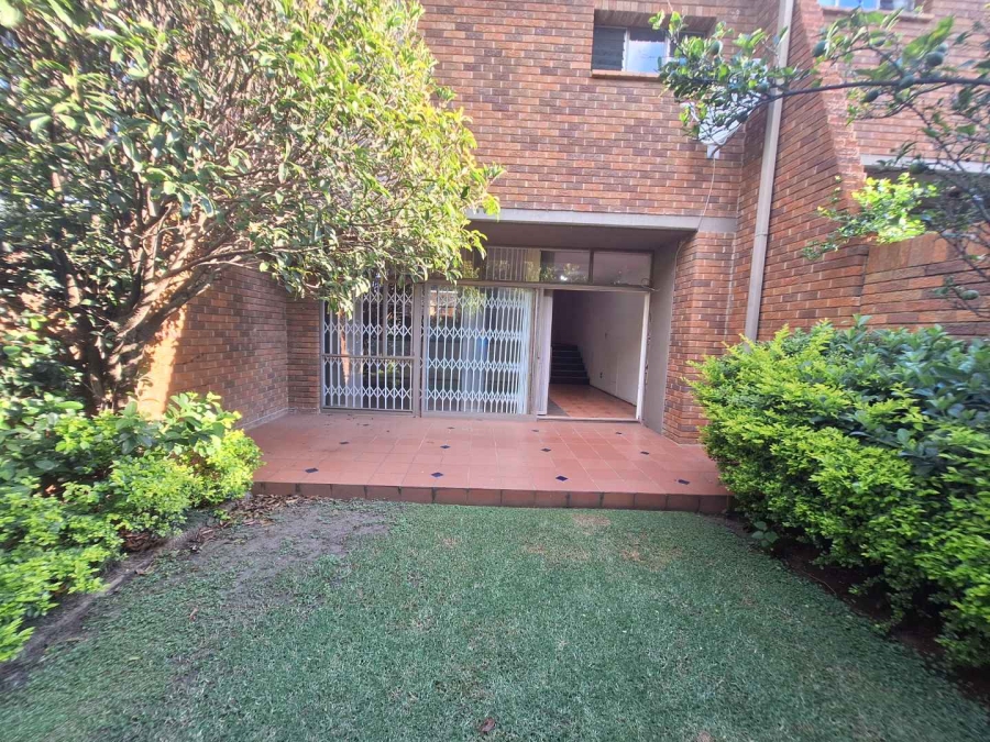 To Let 3 Bedroom Property for Rent in Fairland Gauteng