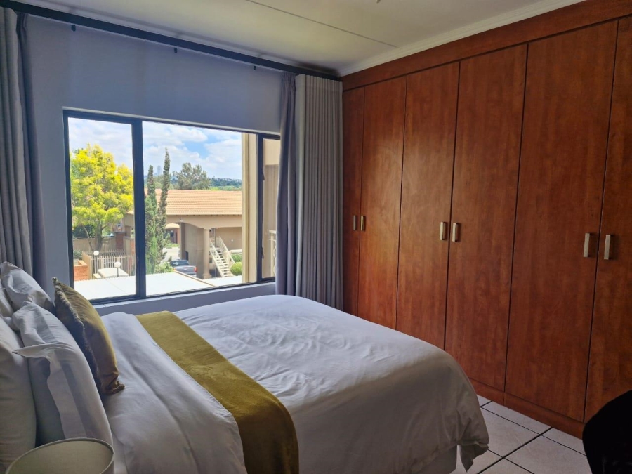 2 Bedroom Property for Sale in Sunninghill Gauteng