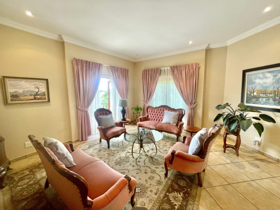 5 Bedroom Property for Sale in Woodhill Estate Gauteng