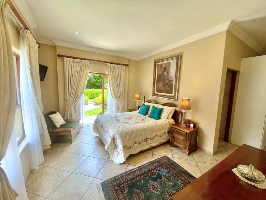 5 Bedroom Property for Sale in Woodhill Estate Gauteng