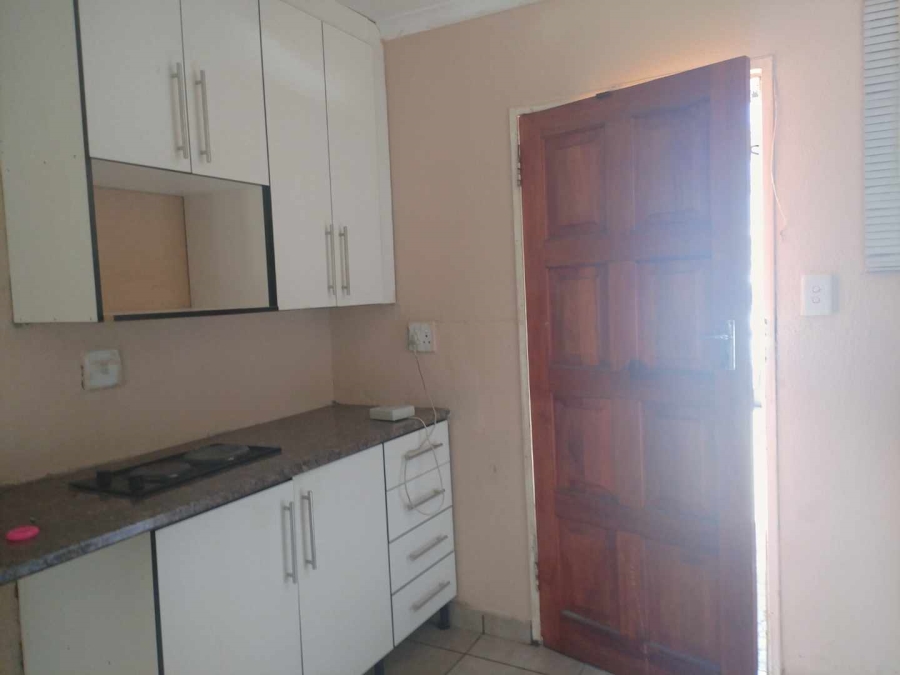 To Let 2 Bedroom Property for Rent in Mahube Valley Gauteng