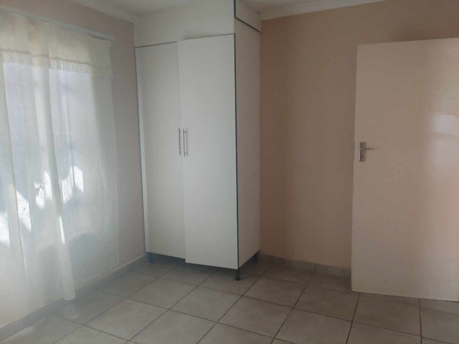 To Let 2 Bedroom Property for Rent in Mahube Valley Gauteng