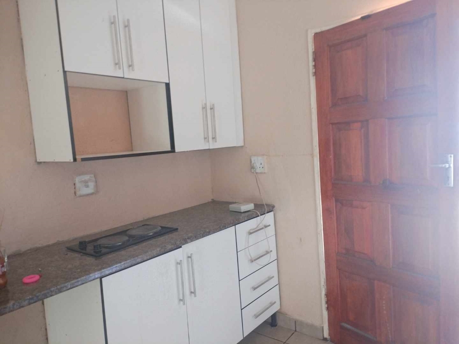 To Let 2 Bedroom Property for Rent in Mahube Valley Gauteng