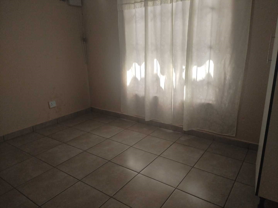 To Let 2 Bedroom Property for Rent in Mahube Valley Gauteng