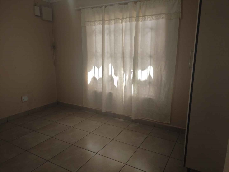 To Let 2 Bedroom Property for Rent in Mahube Valley Gauteng