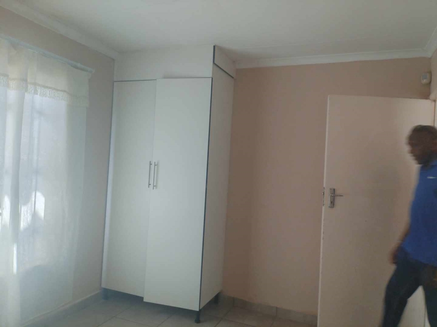 To Let 2 Bedroom Property for Rent in Mahube Valley Gauteng