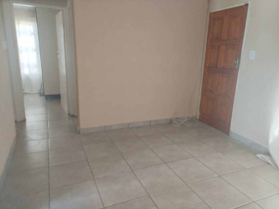 To Let 2 Bedroom Property for Rent in Mahube Valley Gauteng