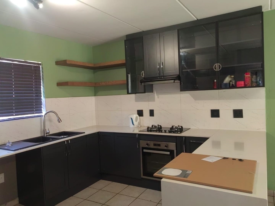 To Let 3 Bedroom Property for Rent in Wilgeheuwel Gauteng